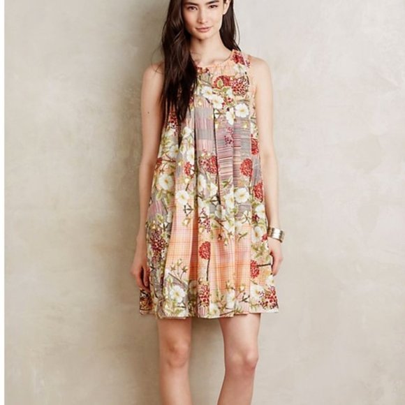 Preeti Kapoor Dresses & Skirts - Preeti S Kapoor Tesanee Floral Swing Dress - Small